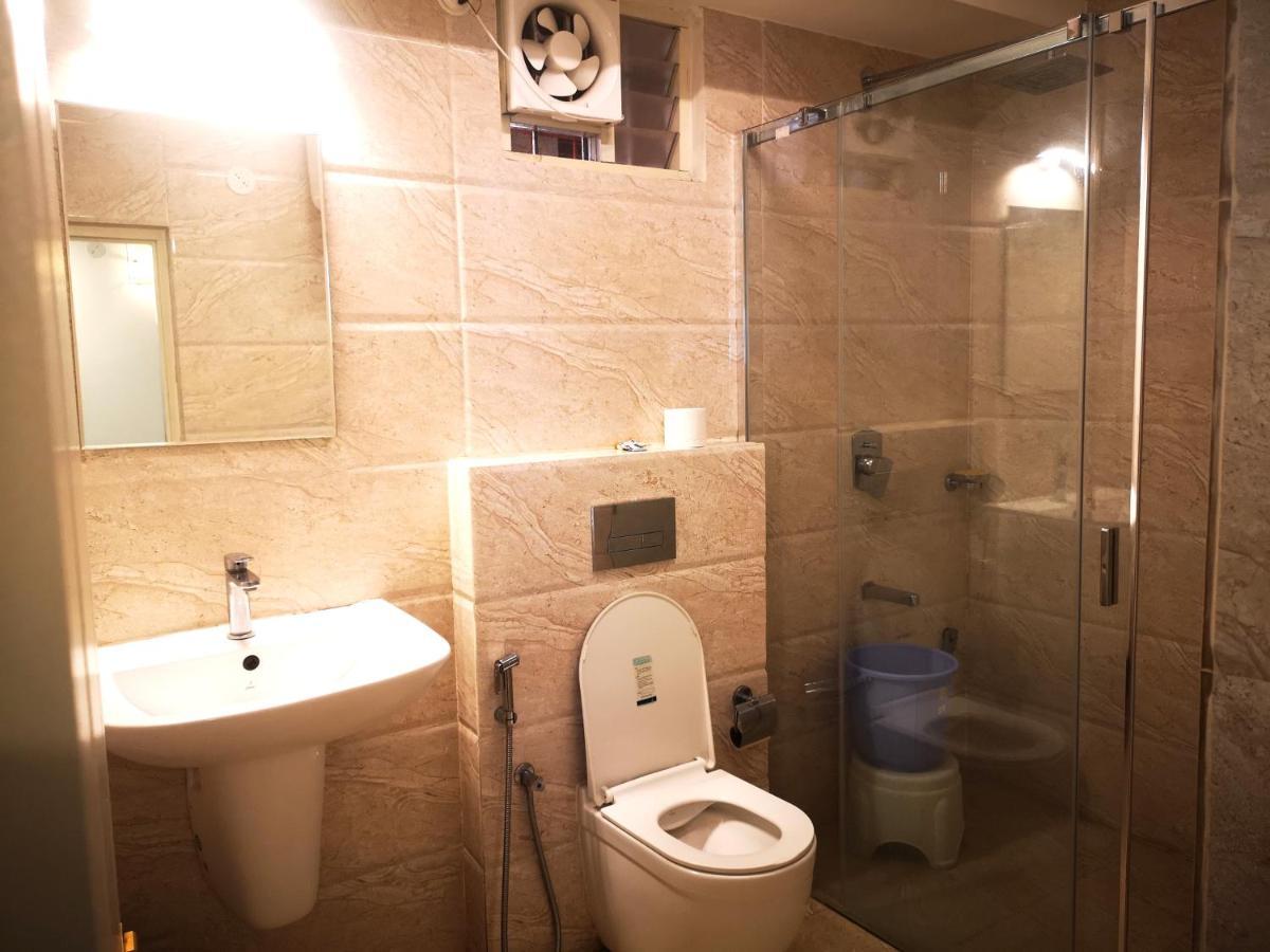 Aum Hotel プッタパルティ エクステリア 写真