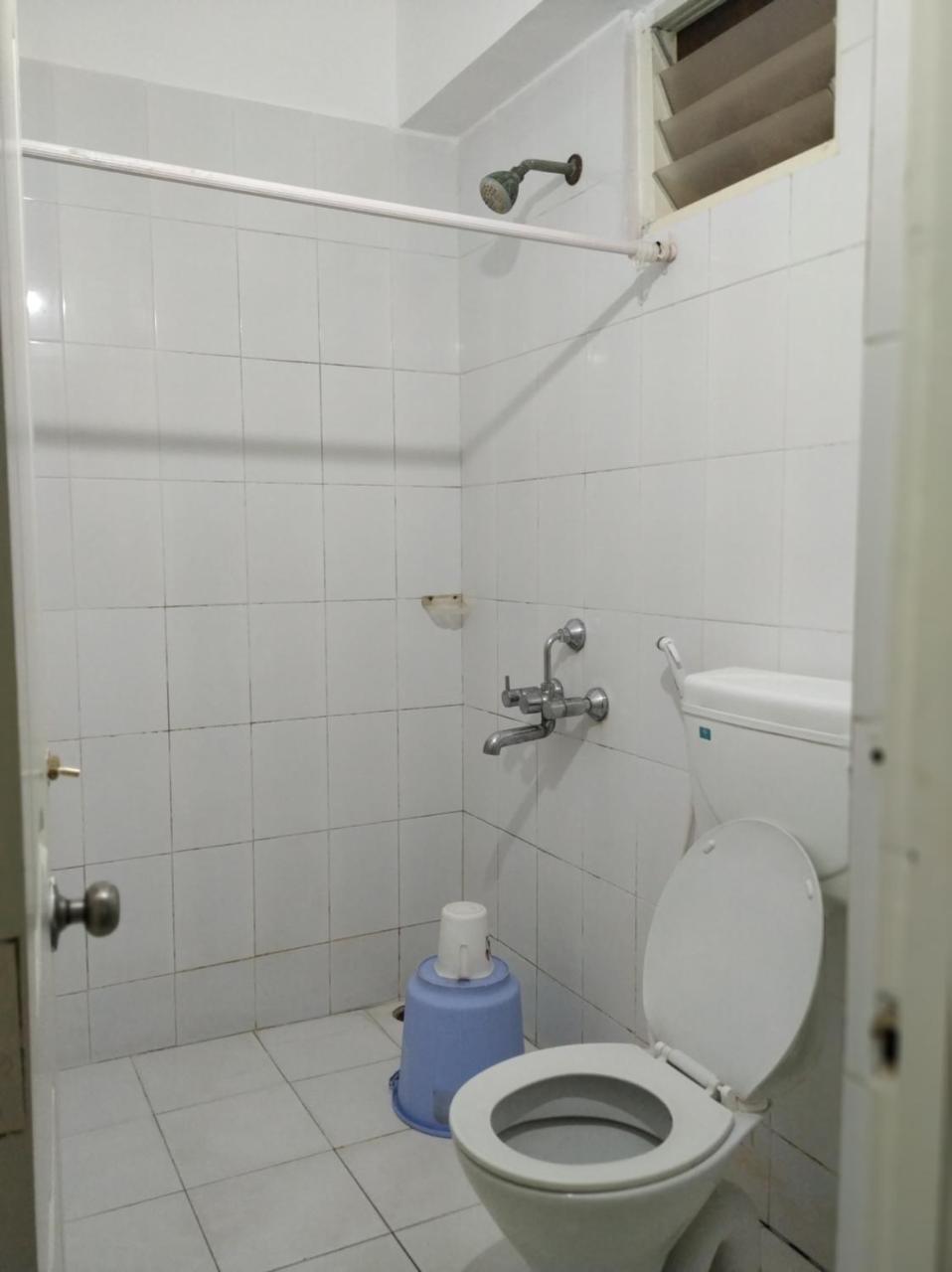 Aum Hotel プッタパルティ エクステリア 写真